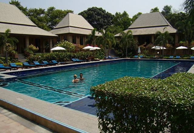 Plumeria паттайя. Отель Plumeria Тайланд. Plumeria 4 Паттайя. Plumeria Resort Pattaya 3. Plumeria serviced Apartment 4*.